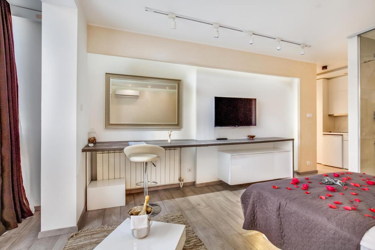 Luxury Boutique City Center Apartments Белград Экстерьер фото